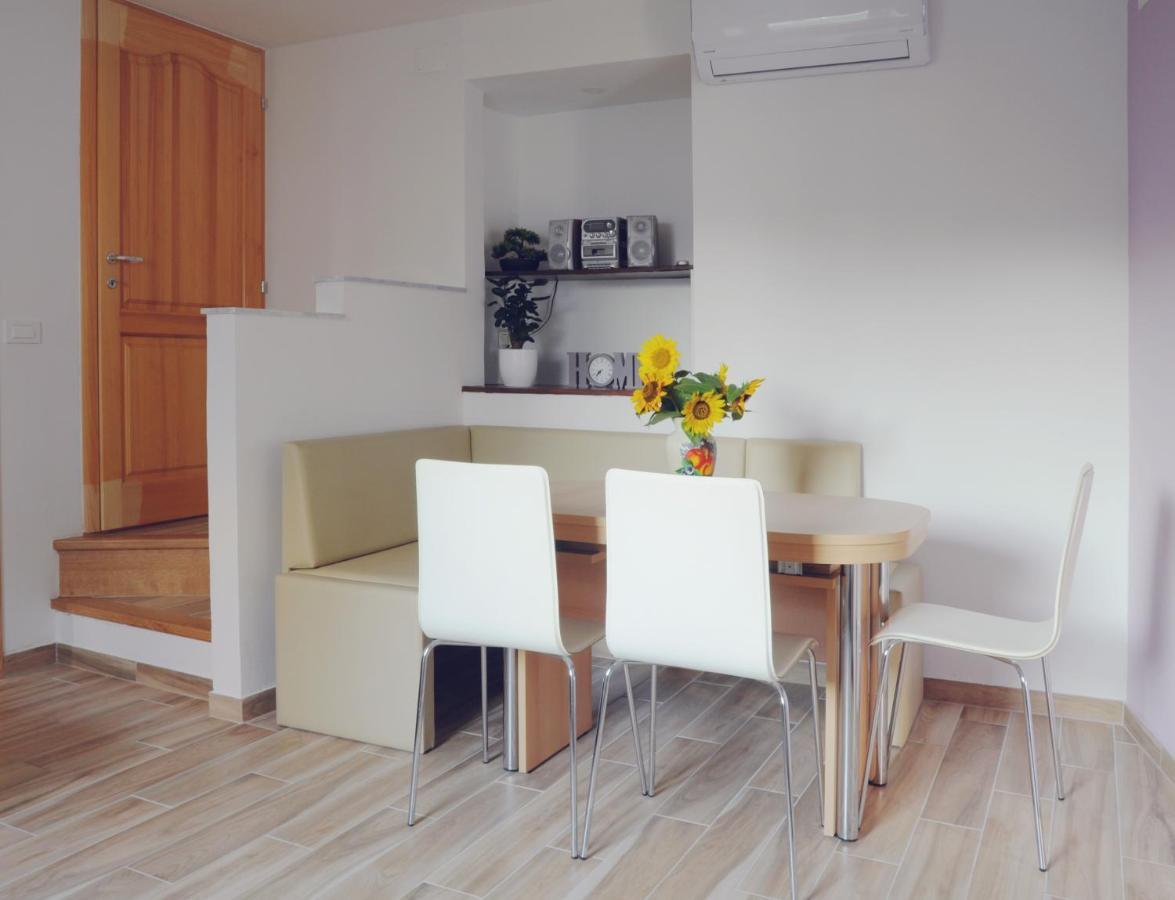 Apartma Kmetija Rovan Vrhpolje ภายนอก รูปภาพ